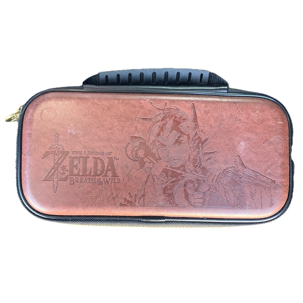 Nintendo‎ Switch Zelda Breath of the Wild Carrying Case Hard Shell Link Brown